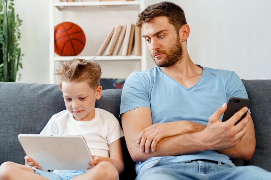 tips-on-how-to-talk-to-your-kids-about-social-media